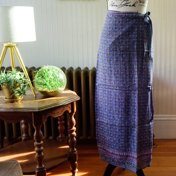 Dresses & Skirts - Vintage Silk Wrap Festival Skirt